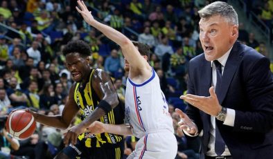 (ÖZET) Fenerbahçe Beko – Anadolu Efes maç sonucu: 86-72 | Derbide kazanan Fenerbahçe!